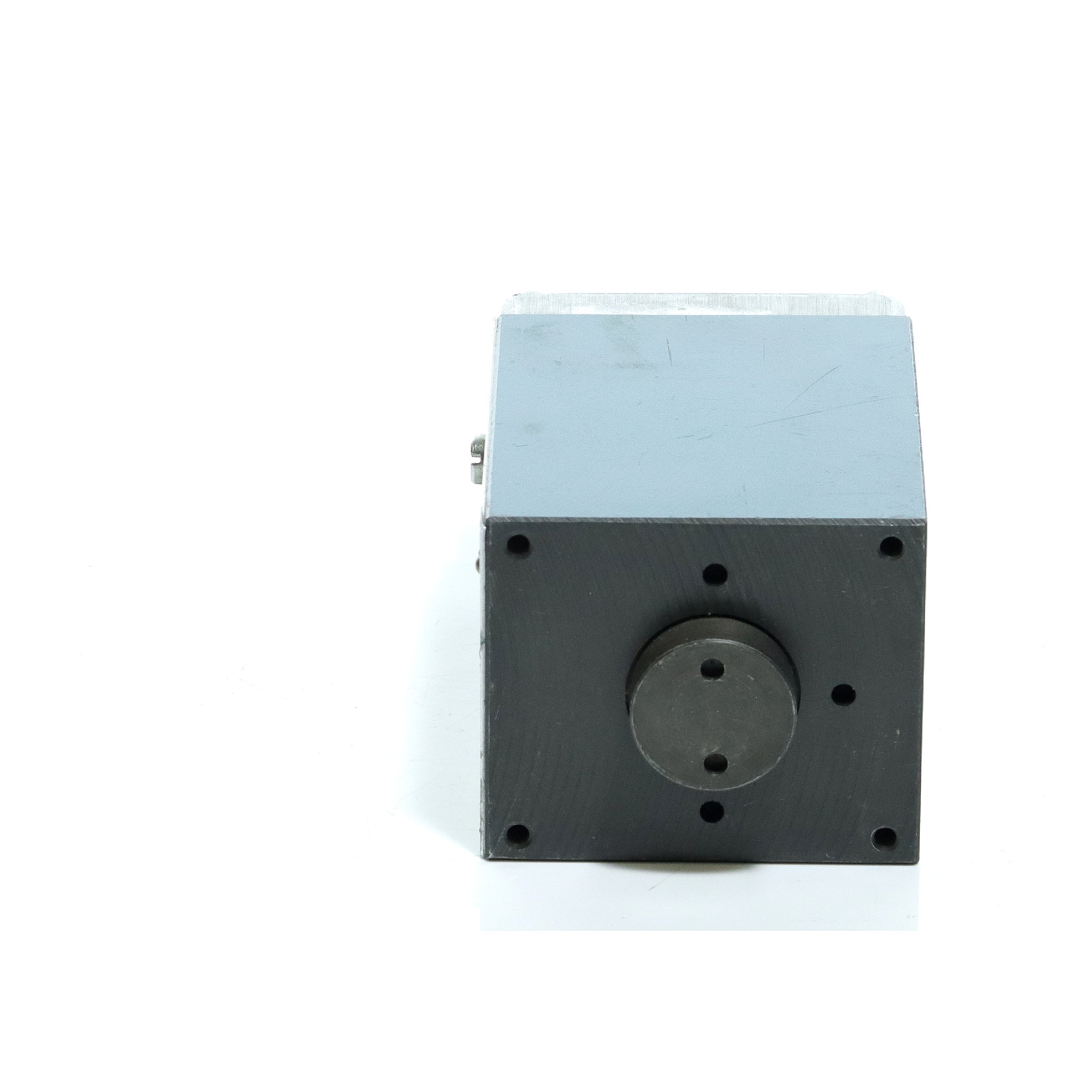 Hydraulic directional control valve  Used